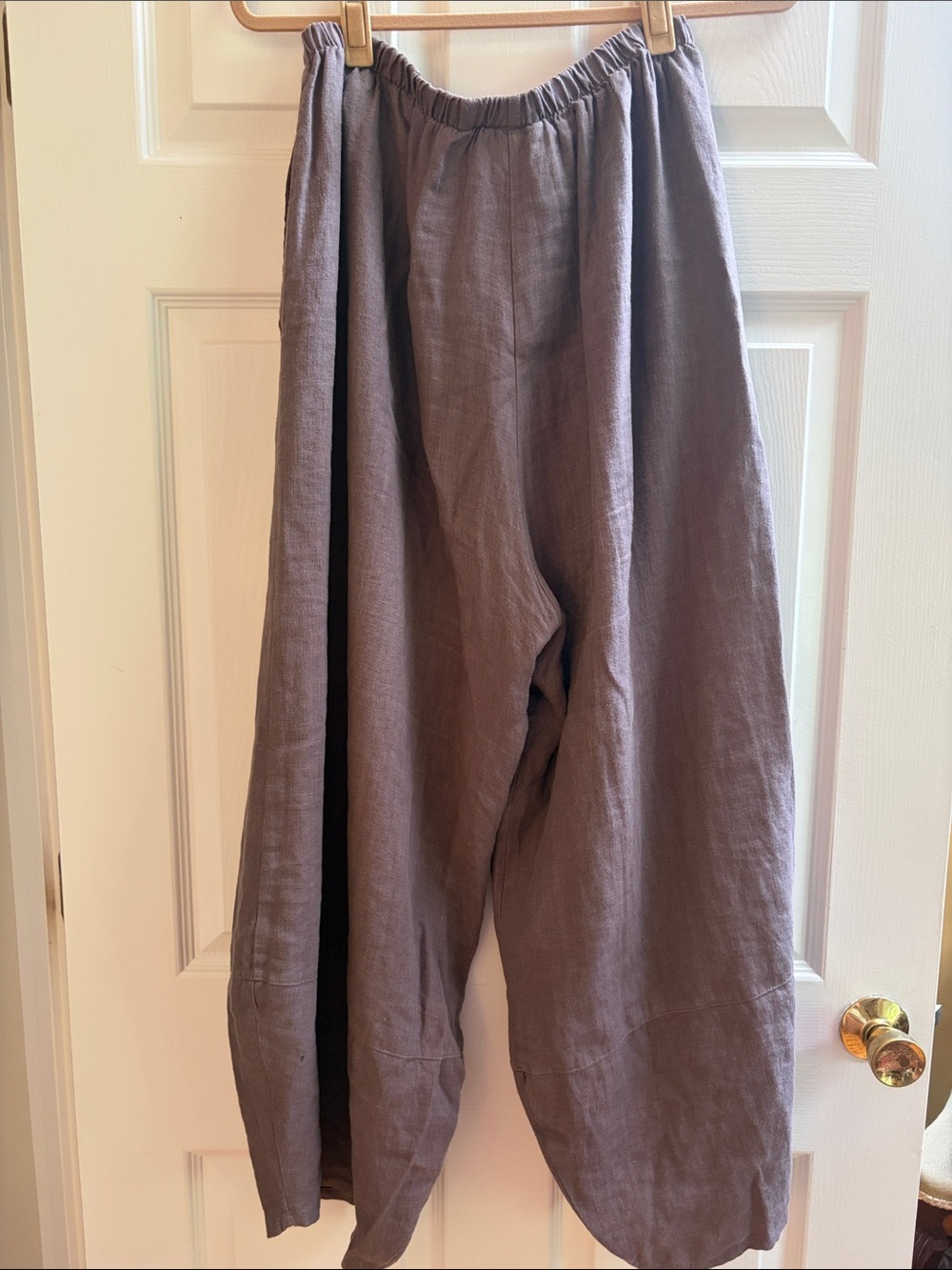 bryn Walker Linen Pants in Dusty Mauve - Picture 3 of 3